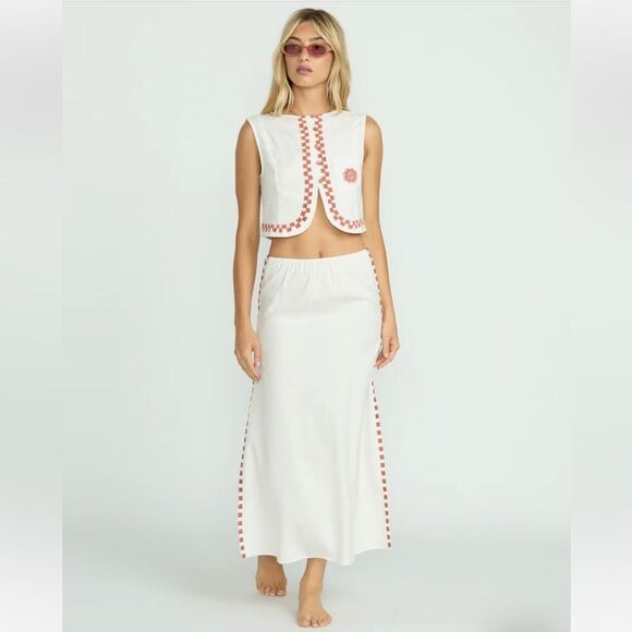 Billabong Secret Cove Embroidered Skirt - Picture 3 of 10